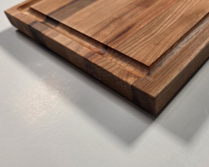 Medium Cutting Board Cherry and Walnut